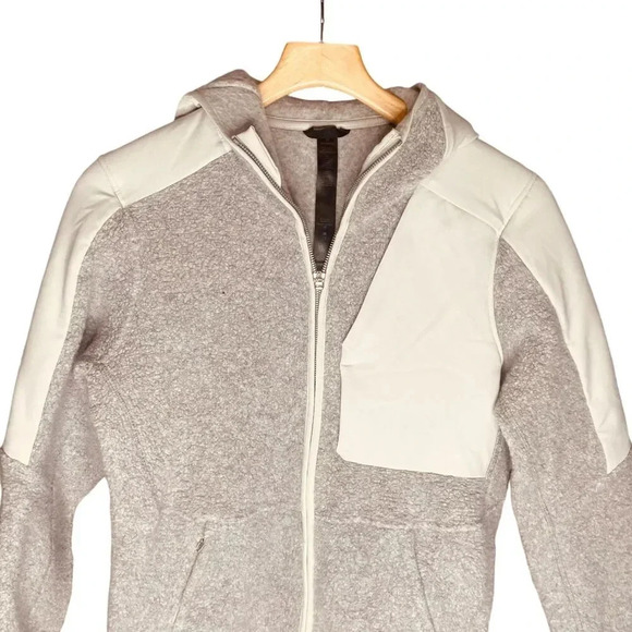 Lululemon Tundra Trek Full Zip Hooded Jacket - Picture 3 of 15